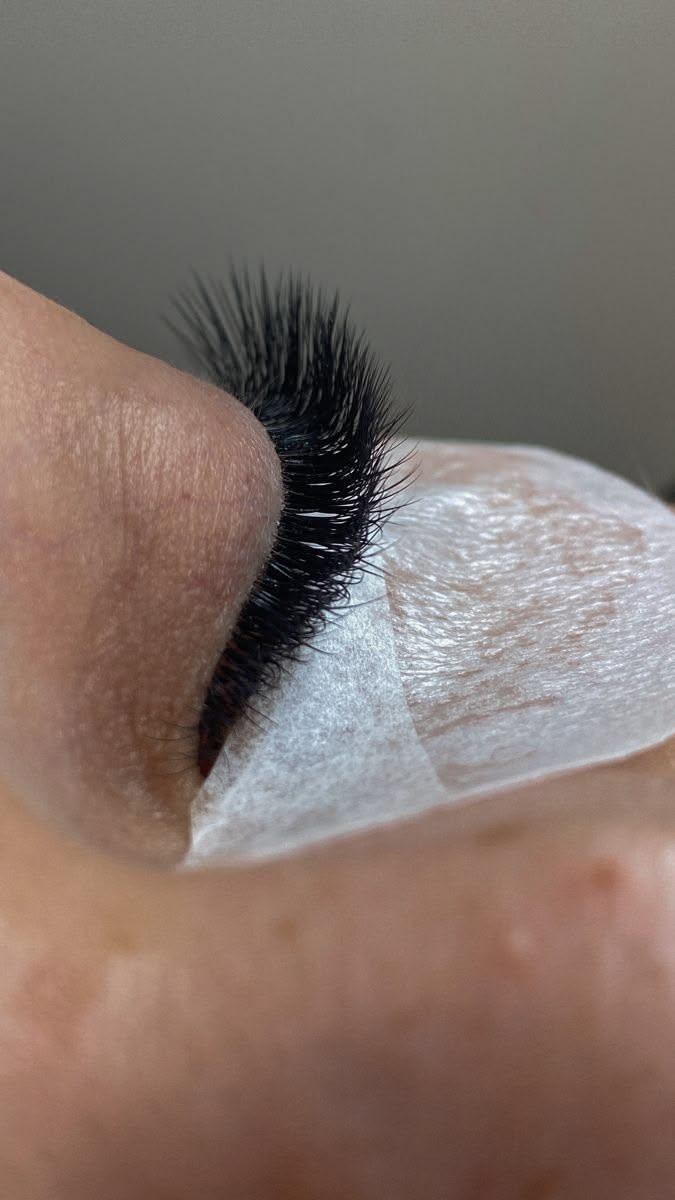 Lash Extension Training